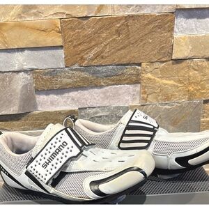 Shimano Womens Bike Shoe Size 38 7.5 US  White and Black SH-TR31